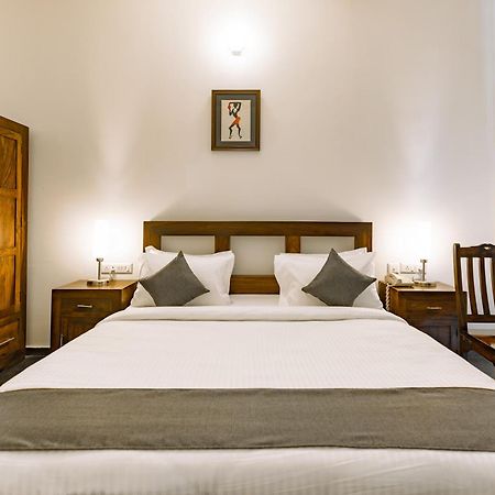 Hotel Narendra Central Muvattupuzha Extérieur photo