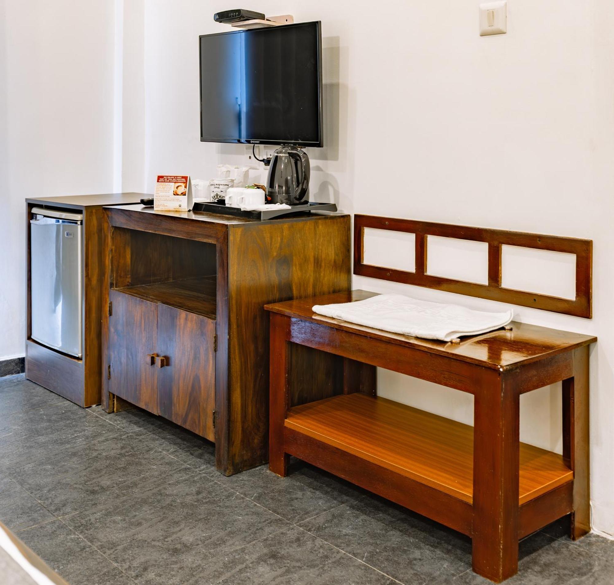 Hotel Narendra Central Muvattupuzha Extérieur photo
