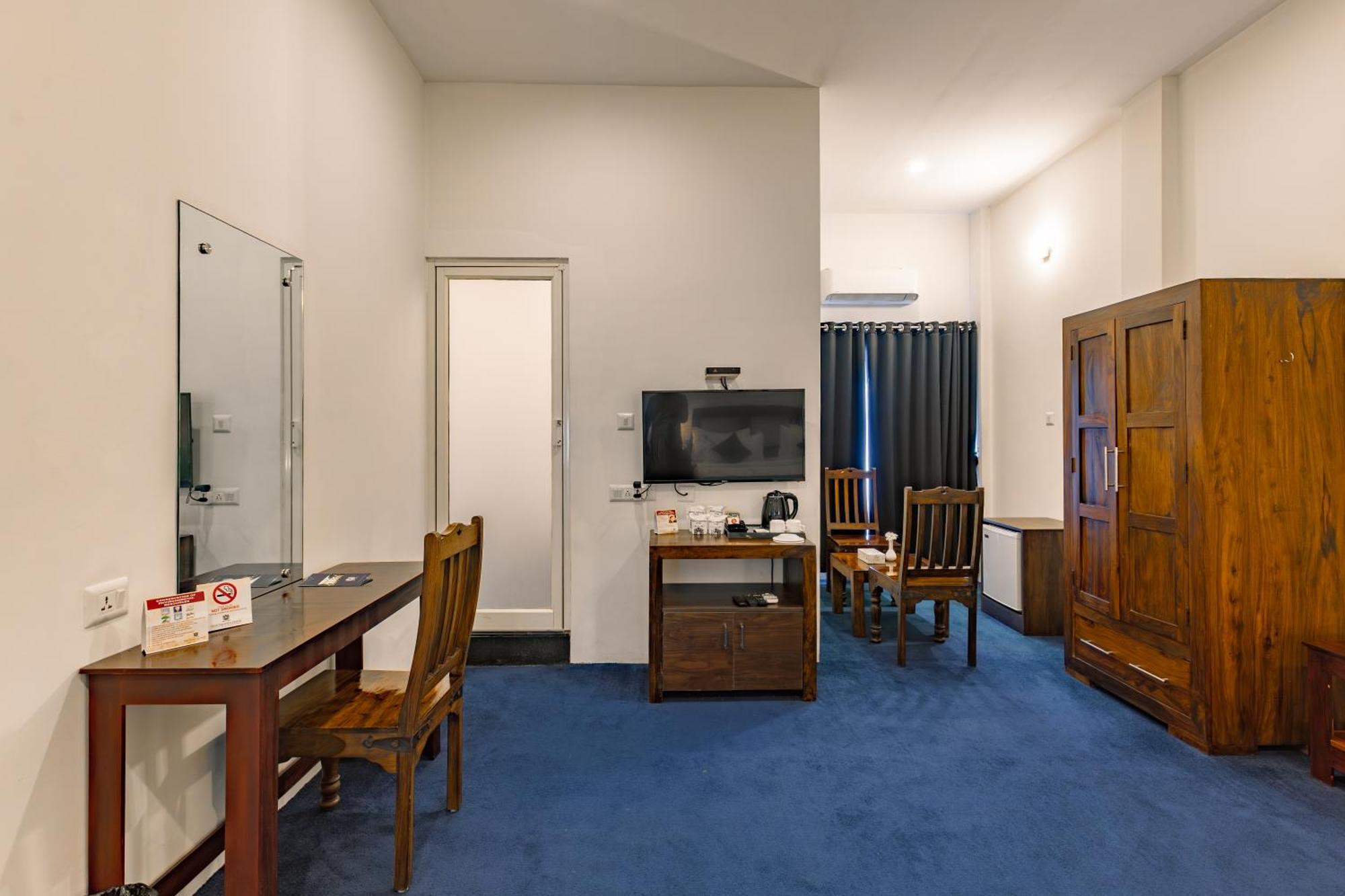 Hotel Narendra Central Muvattupuzha Extérieur photo