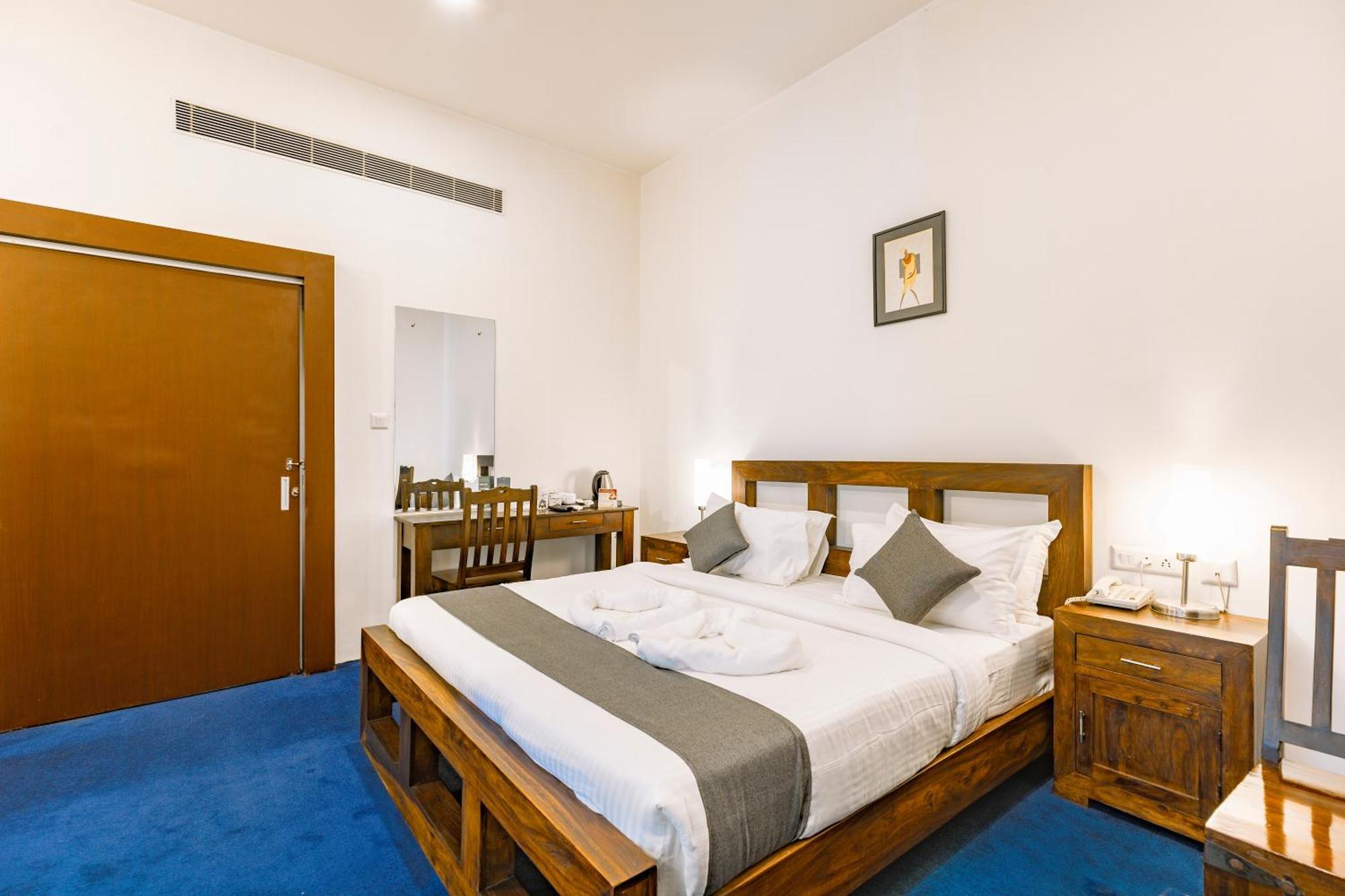 Hotel Narendra Central Muvattupuzha Extérieur photo