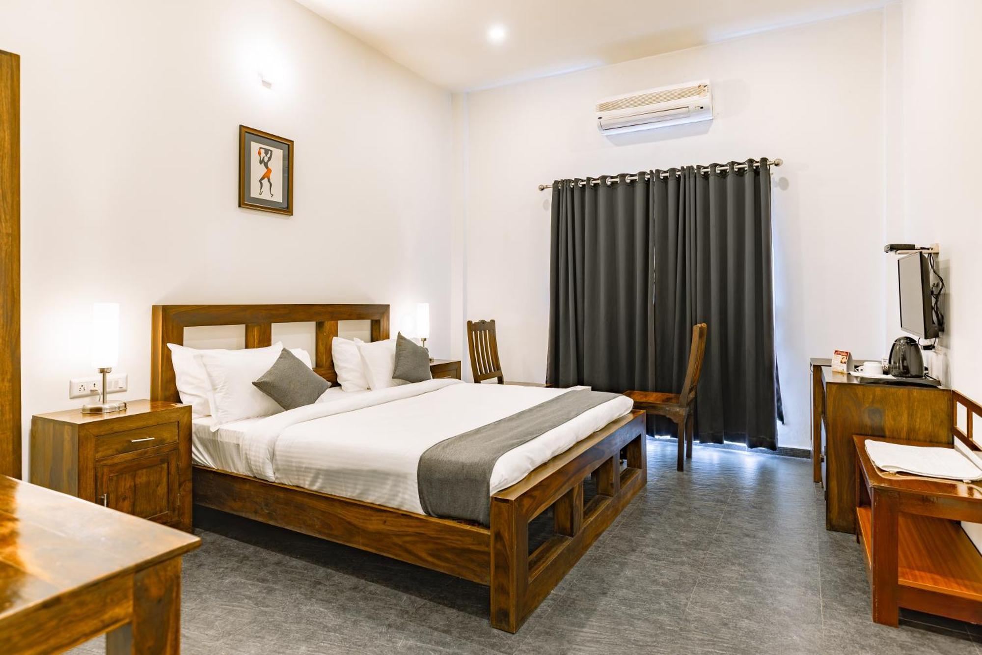 Hotel Narendra Central Muvattupuzha Extérieur photo