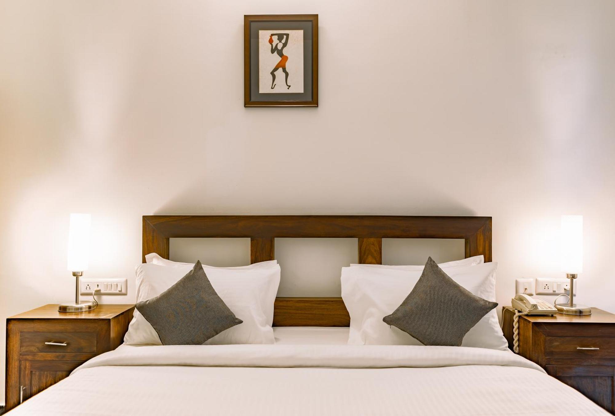 Hotel Narendra Central Muvattupuzha Extérieur photo