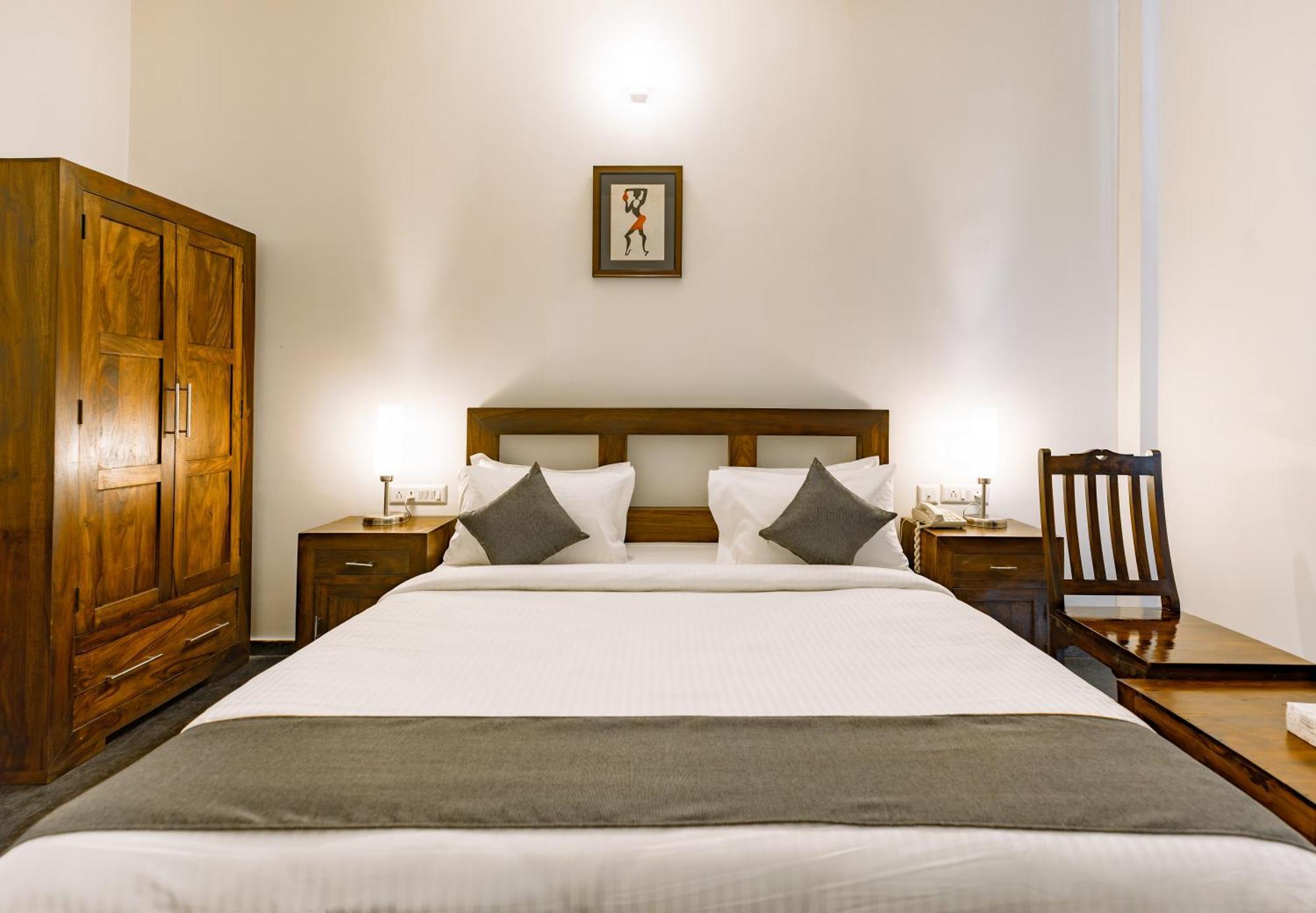 Hotel Narendra Central Muvattupuzha Extérieur photo