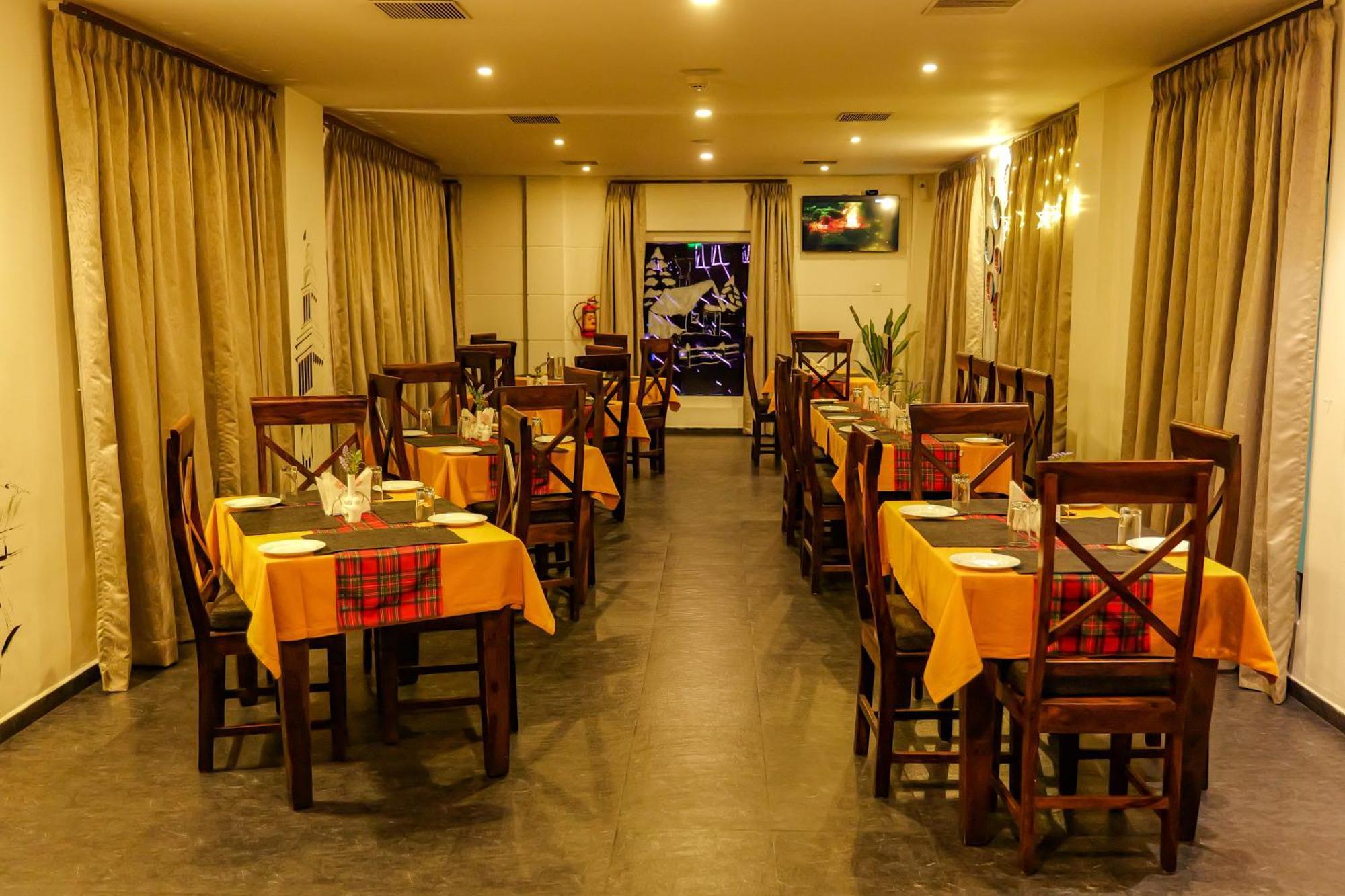 Hotel Narendra Central Muvattupuzha Extérieur photo